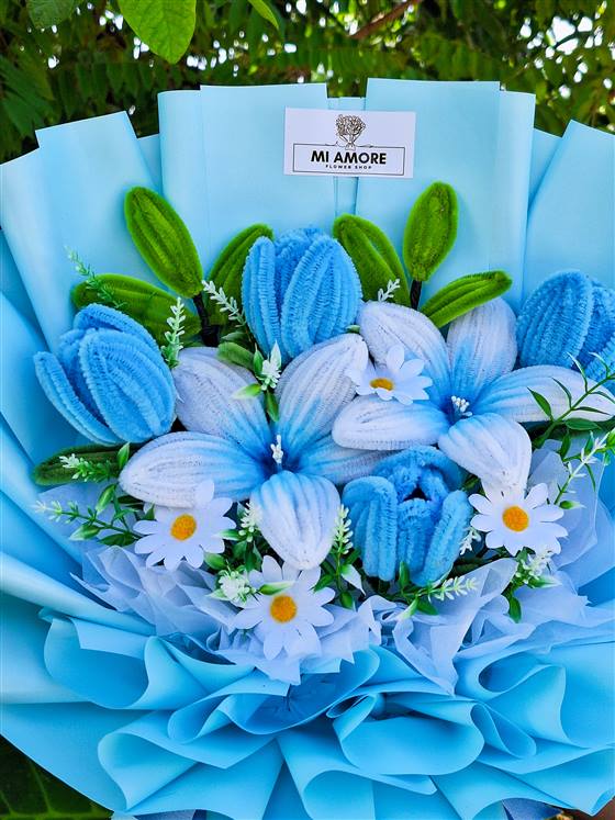 Fuzzy Wire Bouquet set 4 image B