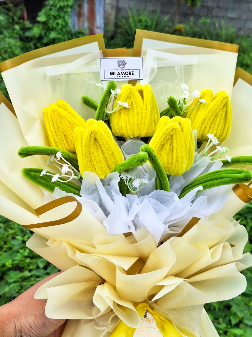 Fuzzy Wire Bouquet set 36 image B