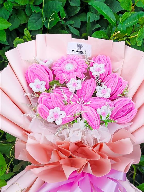 Fuzzy Wire Bouquet set 8 image B