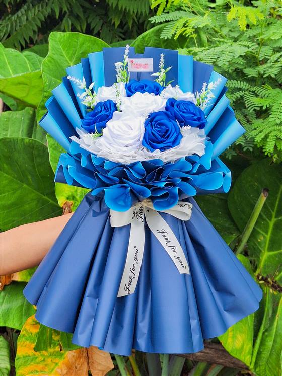 Satin Bouquet set 2 image A