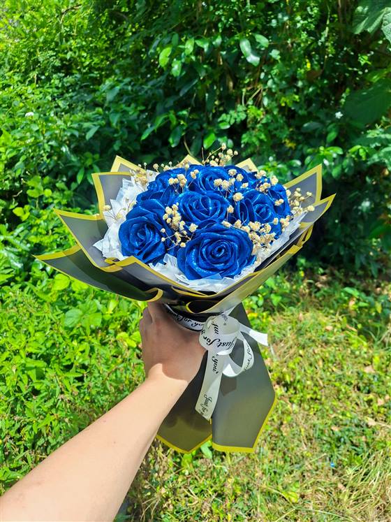 Satin Bouquet set 4 image B