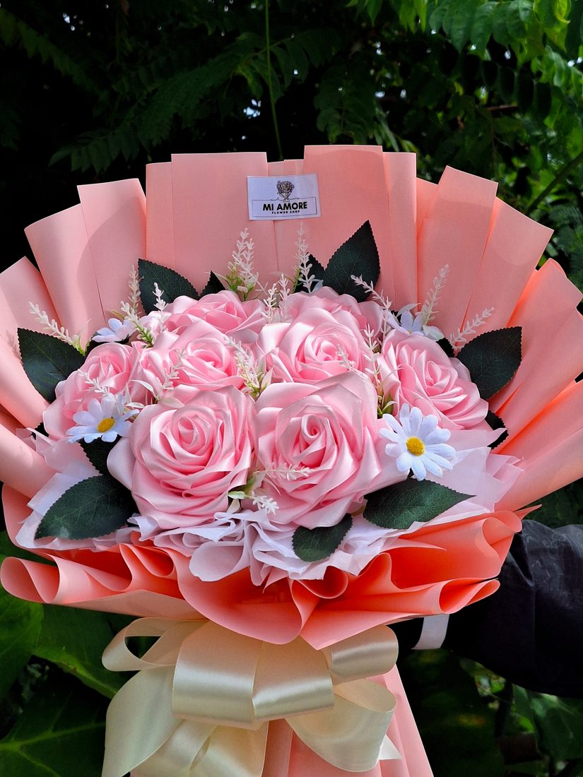 Satin Bouquet set 18 image B