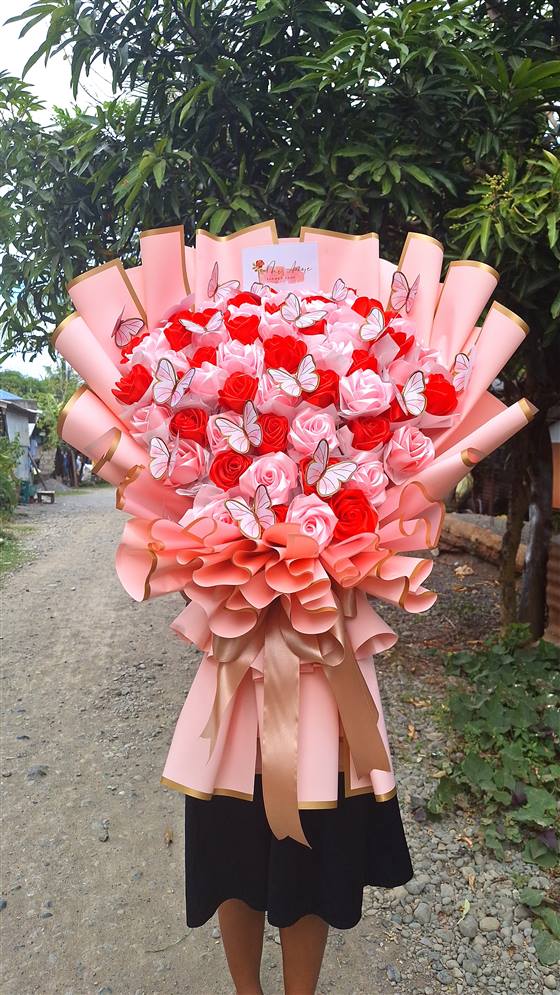 Satin Bouquet set 8 image A